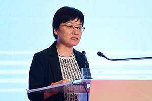 人民网舆情数据中心执行主任、人民在线执行总经理 董盟君